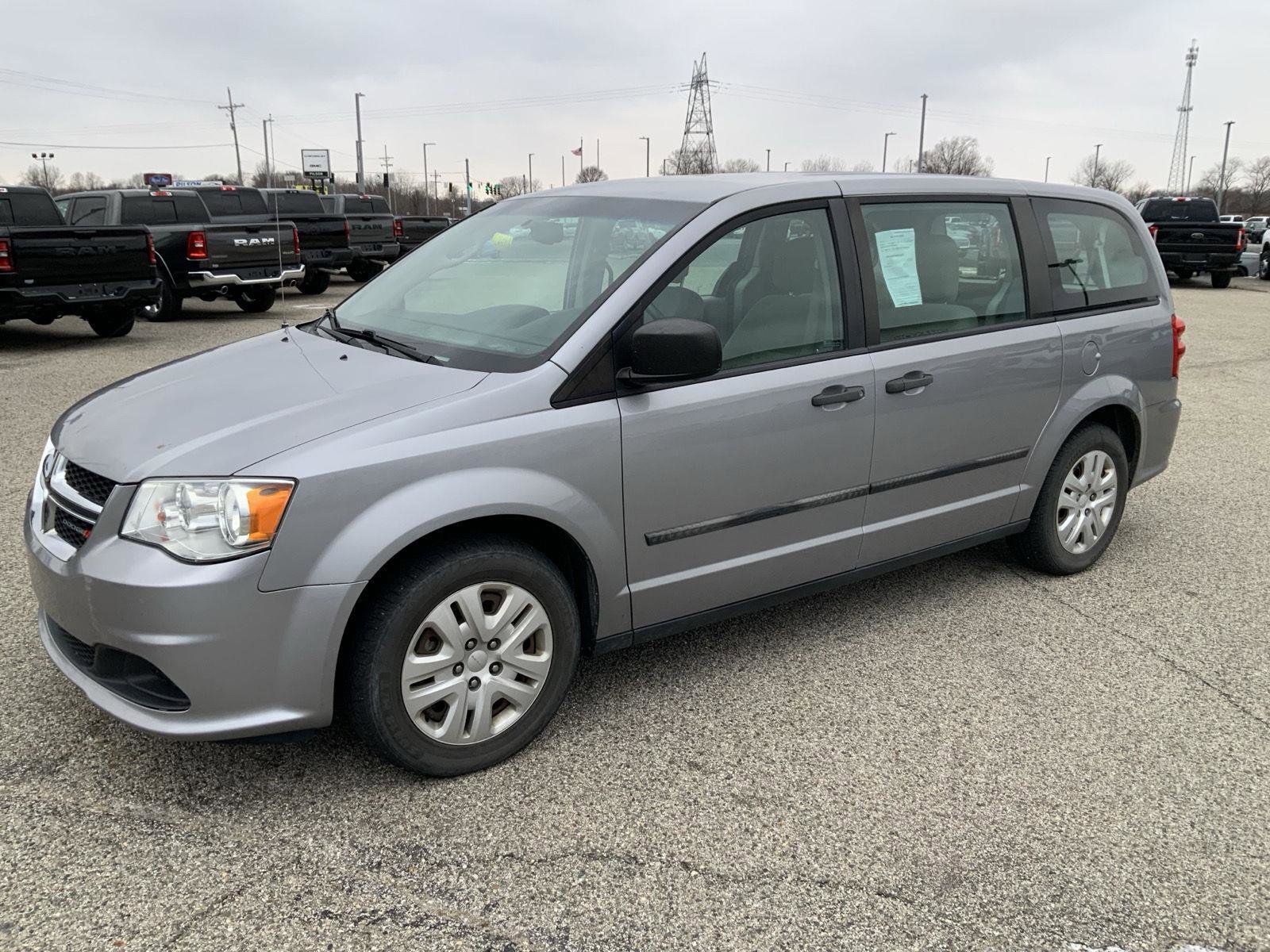 Used 2015 Dodge Grand Caravan American Value Package w/ UConnect Hands-Free Group image 4
