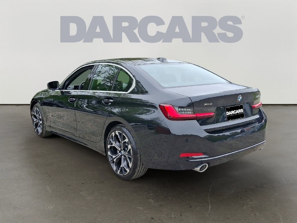 Used 2026 BMW 330i xDrive Sedan w/ Premium Package AWD/4WD image 4
