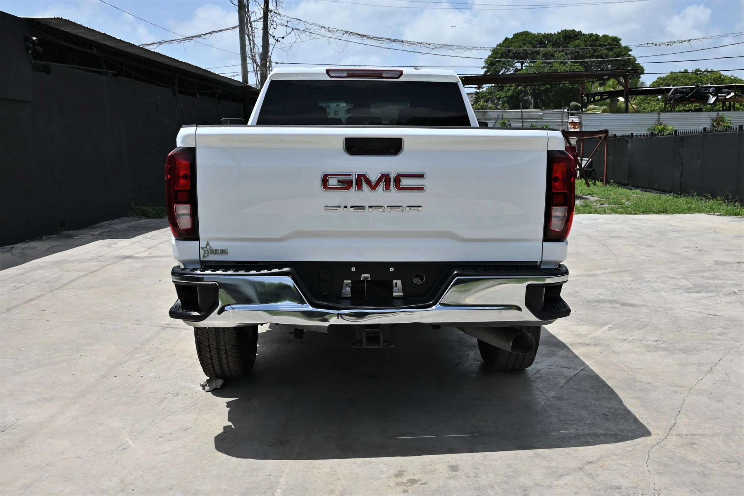 Used 2025 GMC Sierra 2500 Pro w/ Convenience Package AWD/4WD image 4