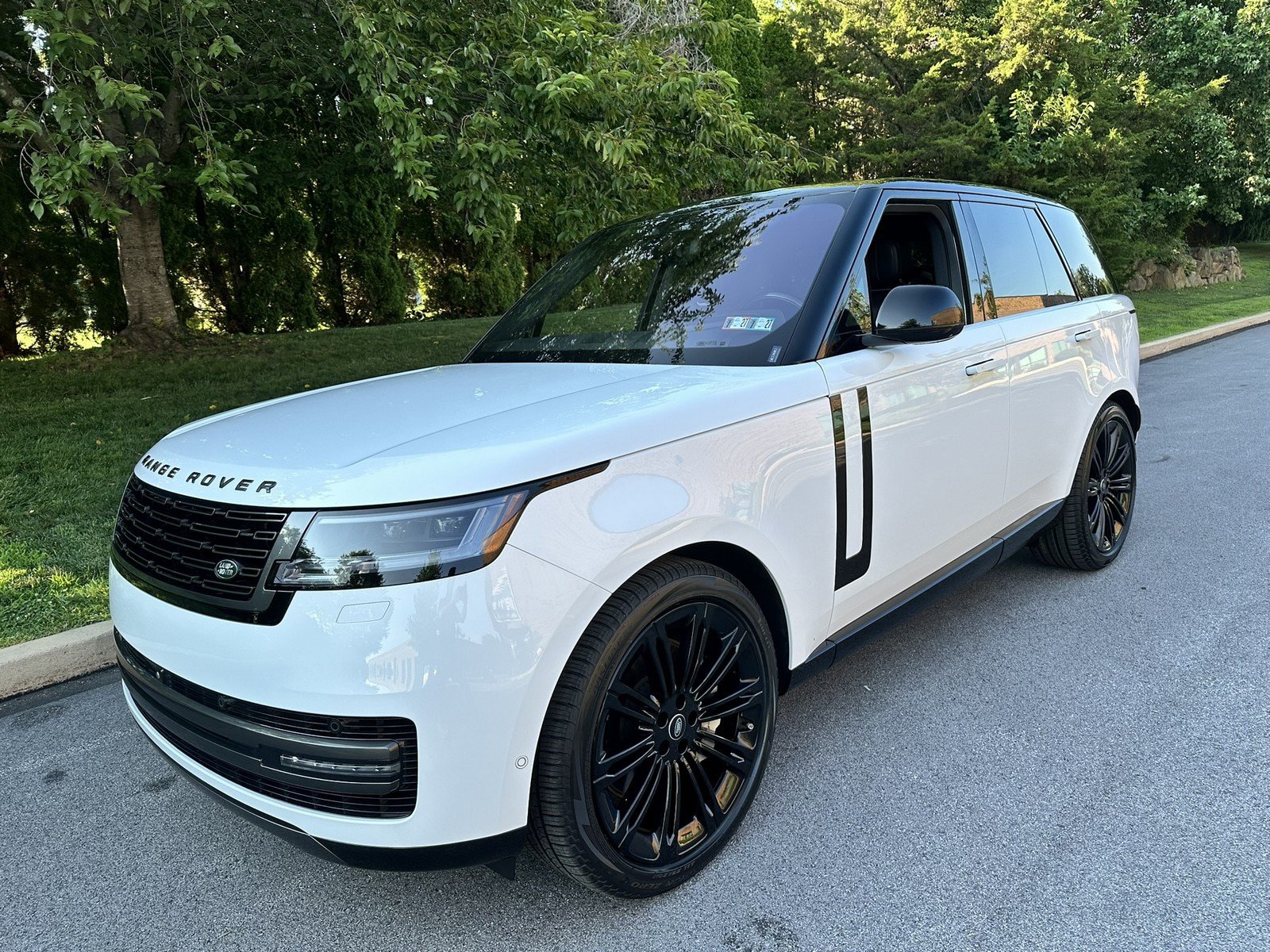 Used 2023 Land Rover Range Rover SE AWD/4WD image 39