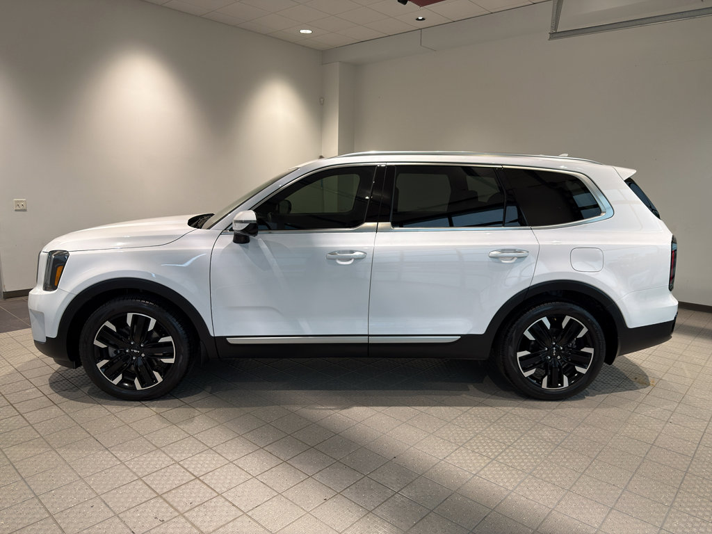 Used 2025 Kia Telluride SX FWD image 2