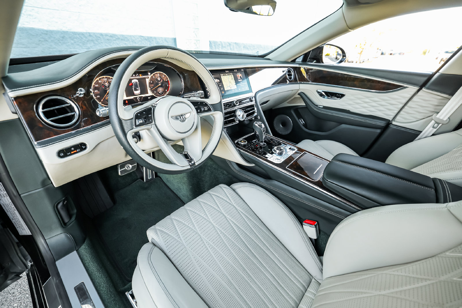 Certified 2020 Bentley Flying Spur W12 AWD/4WD image 30