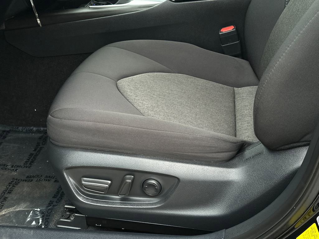 Used 2024 Toyota Camry LE image 16