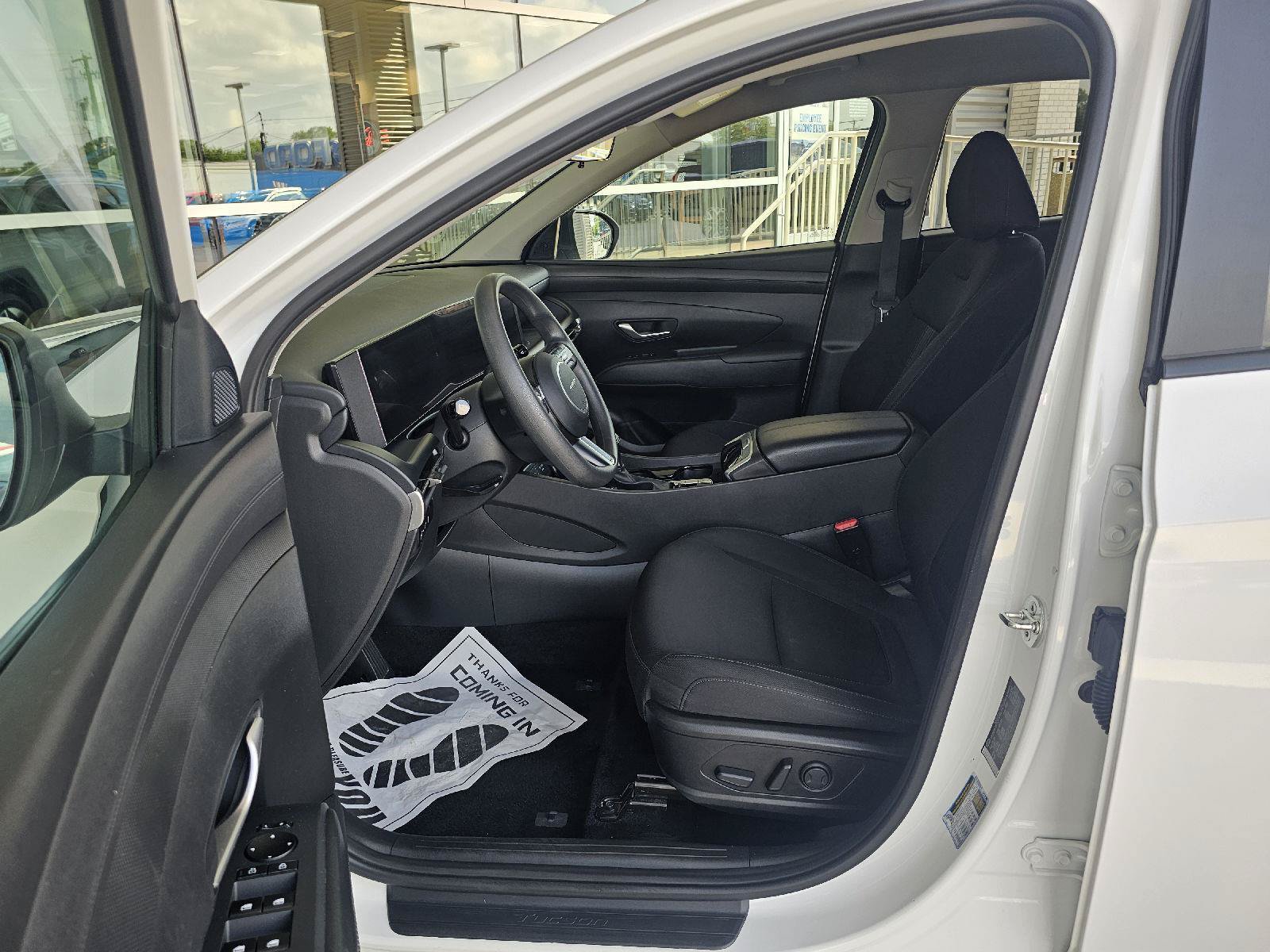 Used 2025 Hyundai Tucson SEL AWD/4WD image 19
