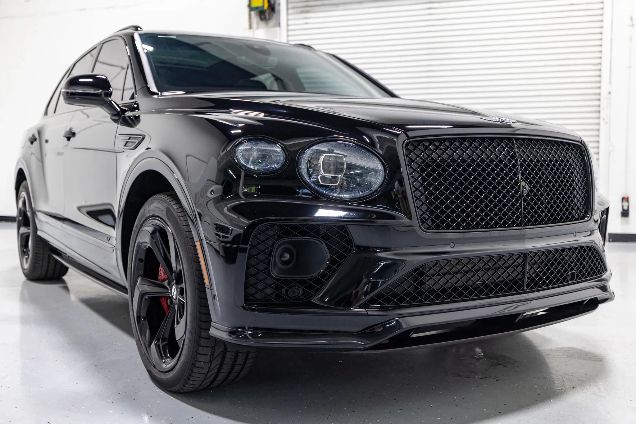 Used 2022 Bentley Bentayga AWD/4WD image 28