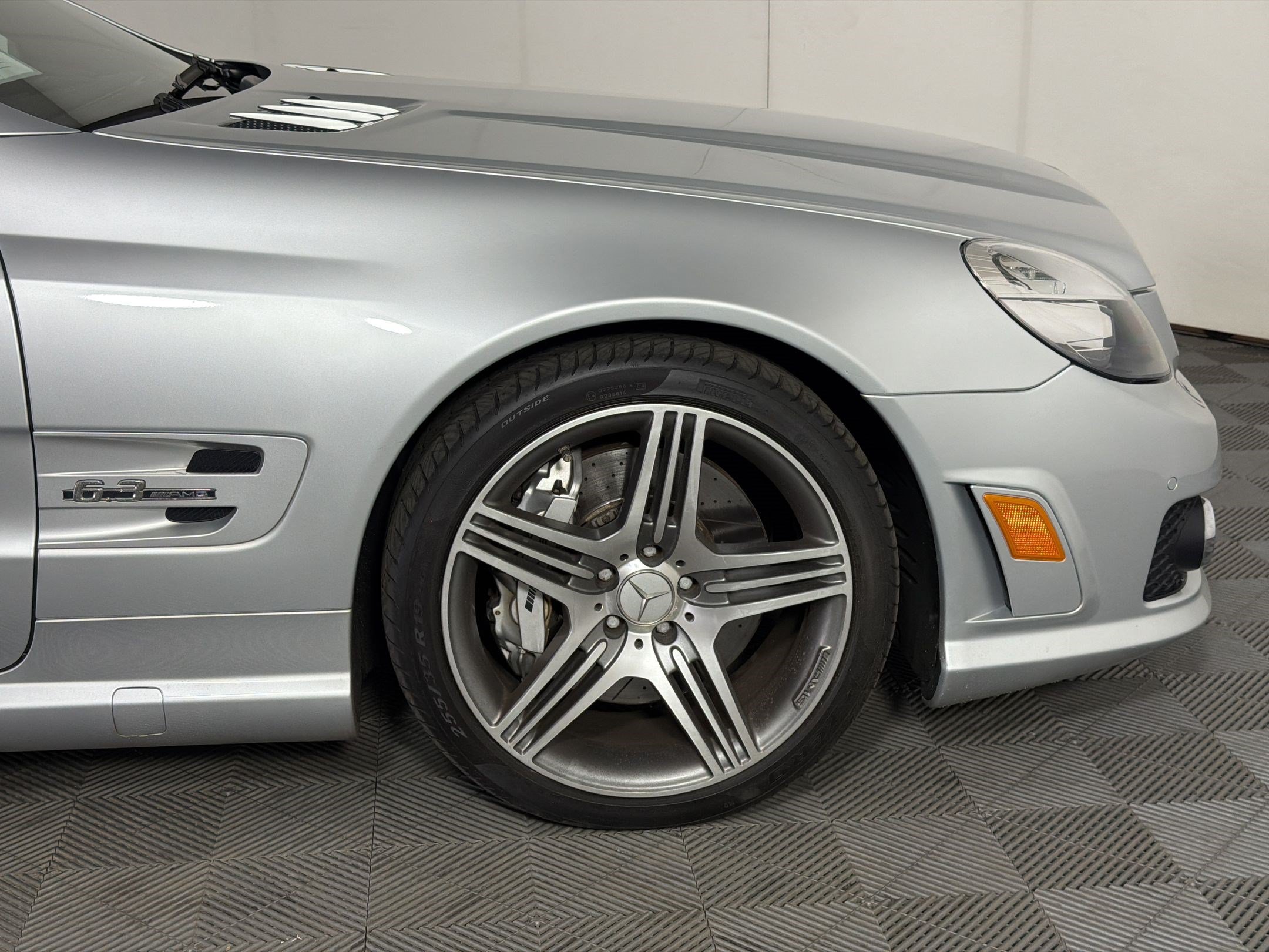 Used 2009 Mercedes-Benz SL 63 AMG image 13