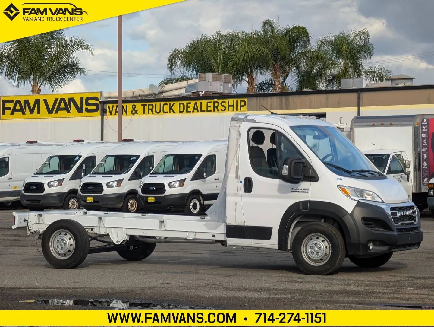 Used 2023 RAM ProMaster 3500 w/ Premium Appearance Group FWD image 1