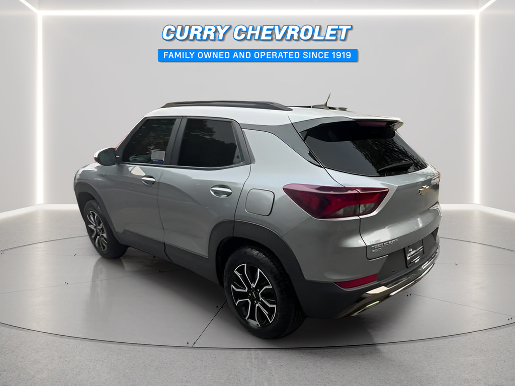 Used 2023 Chevrolet TrailBlazer ACTIV w/ Sun and Liftgate Package AWD/4WD image 10
