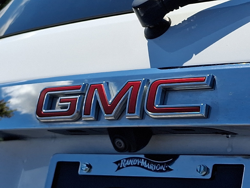 Used 2023 GMC Acadia SLE w/ Driver Convenience Package FWD image 30