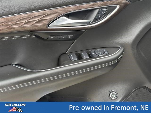 Certified 2021 Buick Envision Avenir w/ Technology Package II AWD/4WD image 14