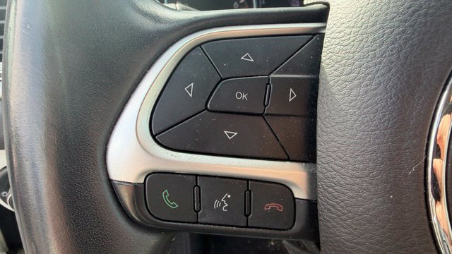 Used 2017 Jeep Compass Latitude AWD/4WD image 11