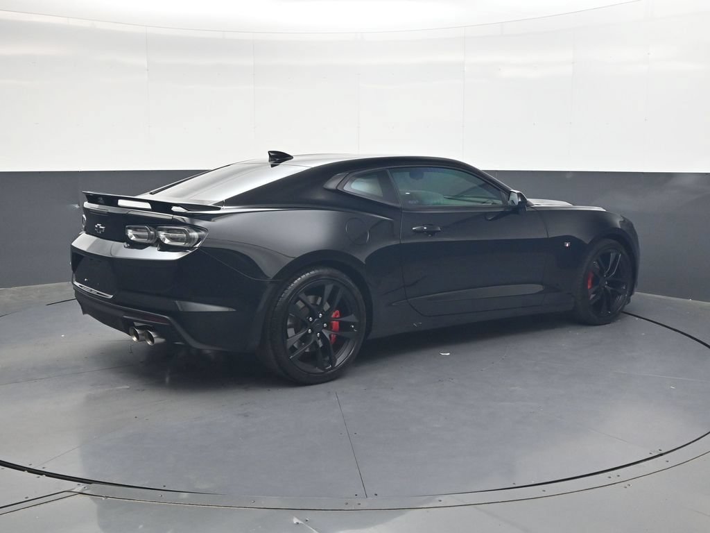 Used 2023 Chevrolet Camaro SS RWD image 4