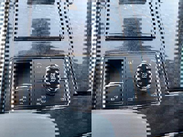 Used 2020 Lincoln Navigator Reserve w/ Luxury Package image 27