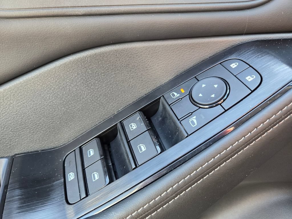 Certified 2026 Nissan Rogue Dark Armor AWD/4WD image 38