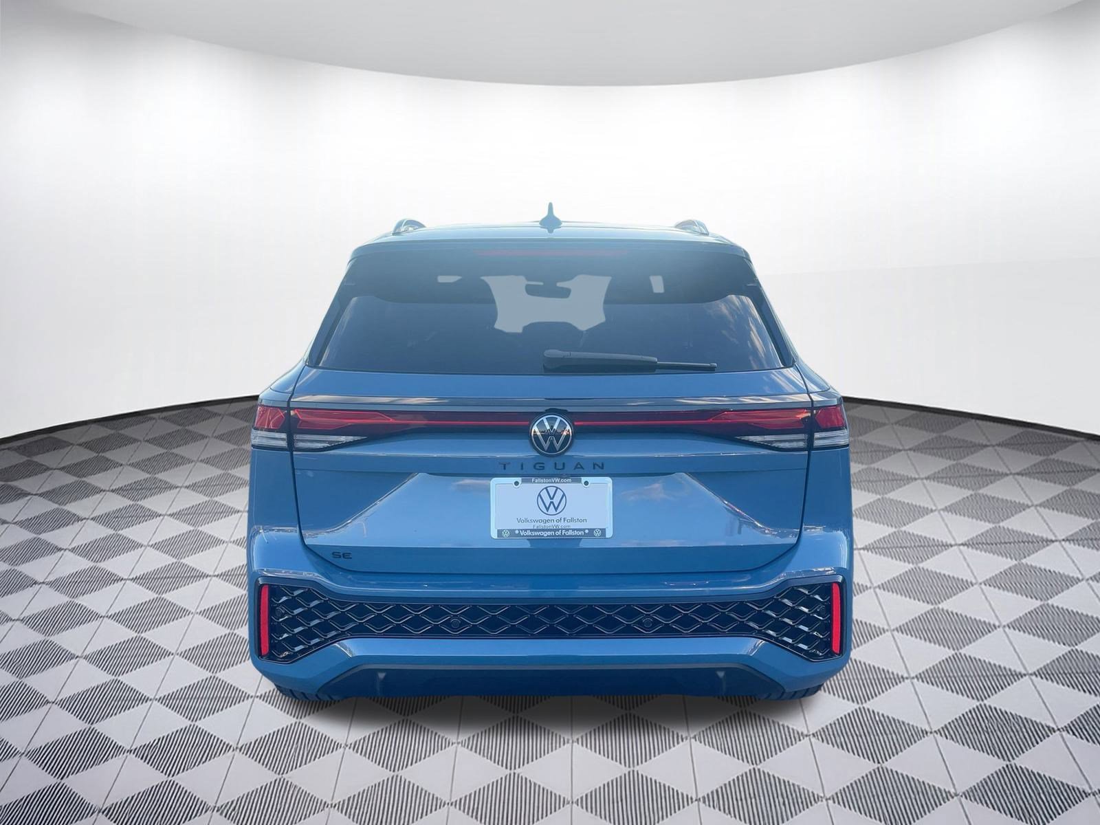 New 2026 Volkswagen Tiguan SE R-Line image 10