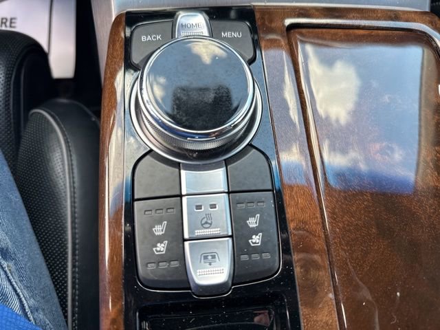 Used 2018 Genesis G90 3.3T Premium RWD image 37