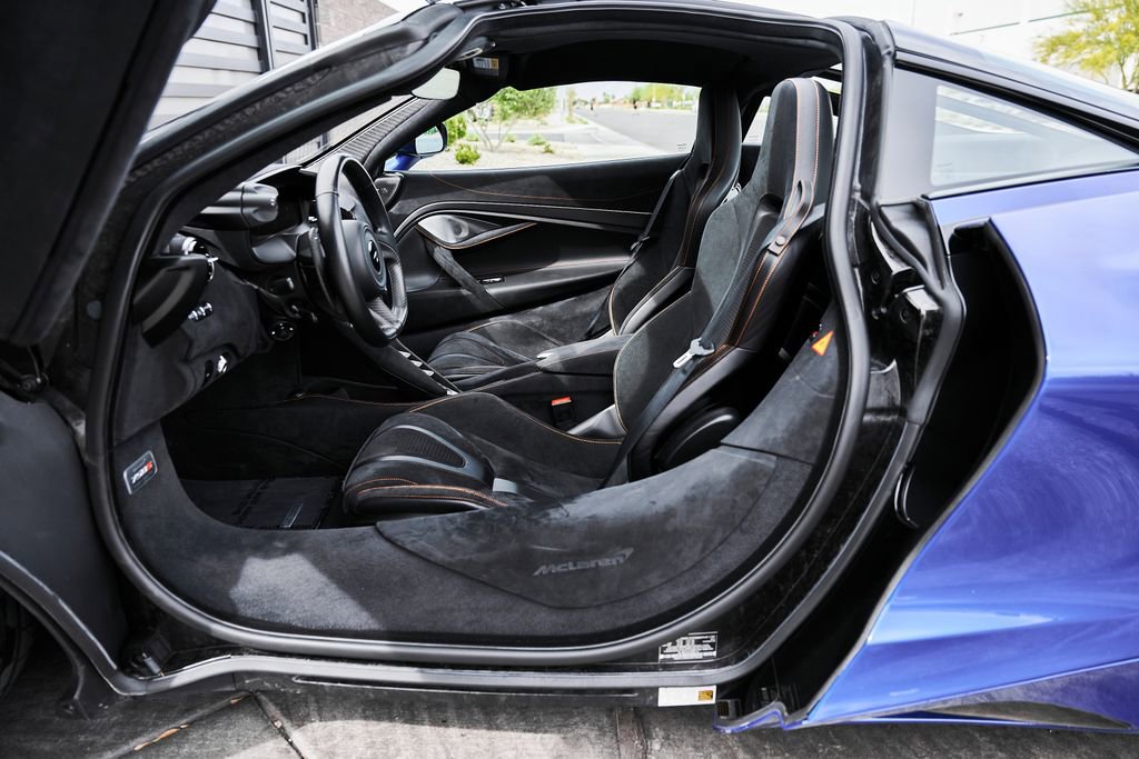 Used 2024 McLaren 750S image 31