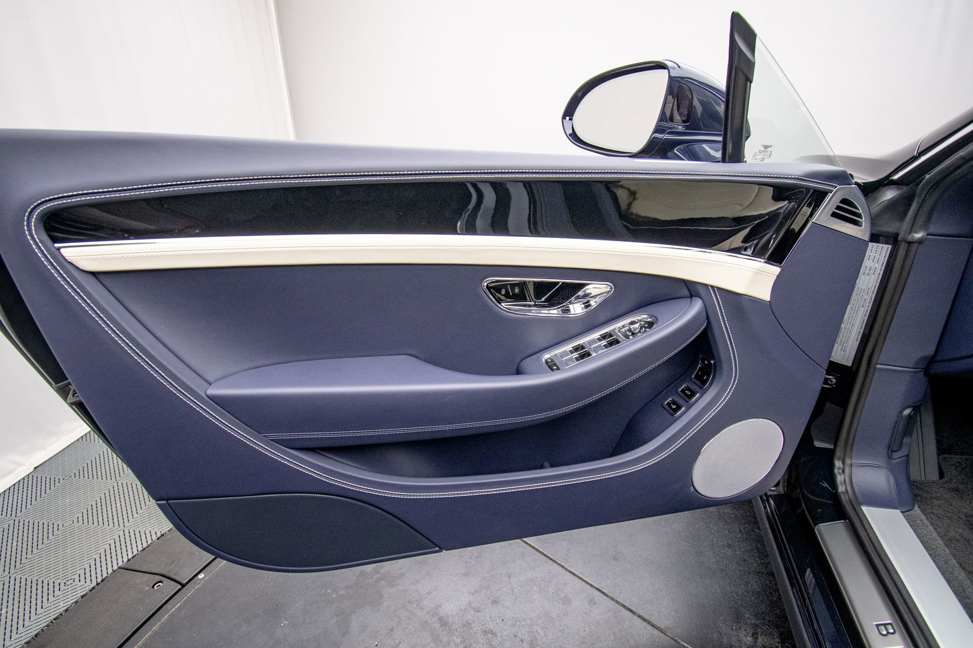 New 2026 Bentley Continental GTC image 37