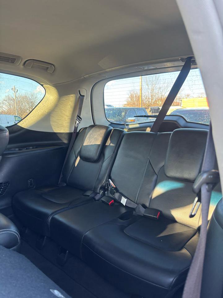 Used 2017 INFINITI QX80 4WD w/ Driver Assistance Package image 12