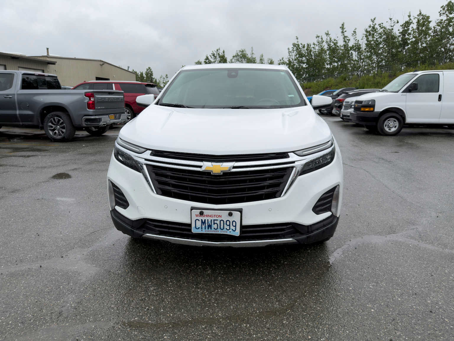 Used 2024 Chevrolet Equinox LT AWD/4WD image 4