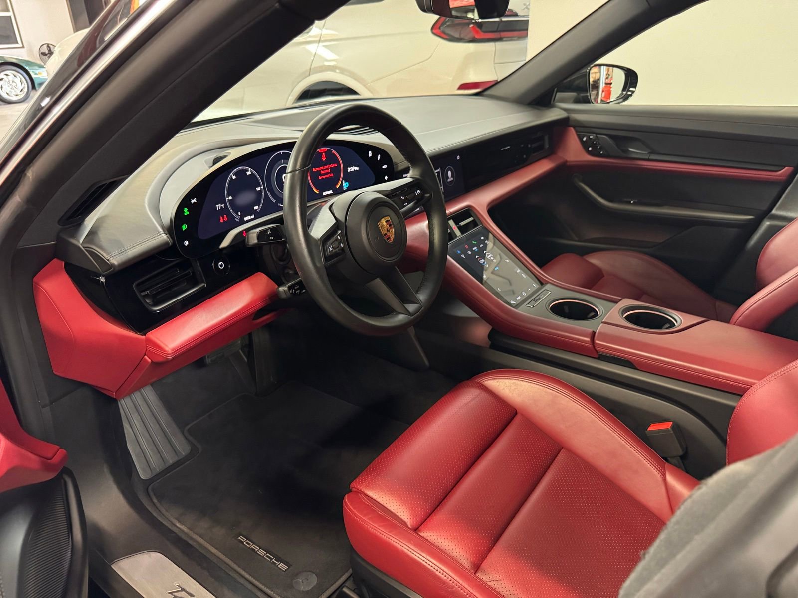 Used 2020 Porsche Taycan 4S AWD/4WD image 7