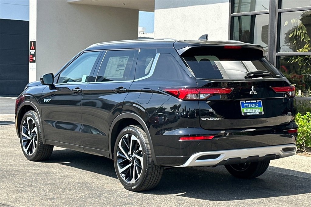 New 2025 Mitsubishi Outlander SEL image 7