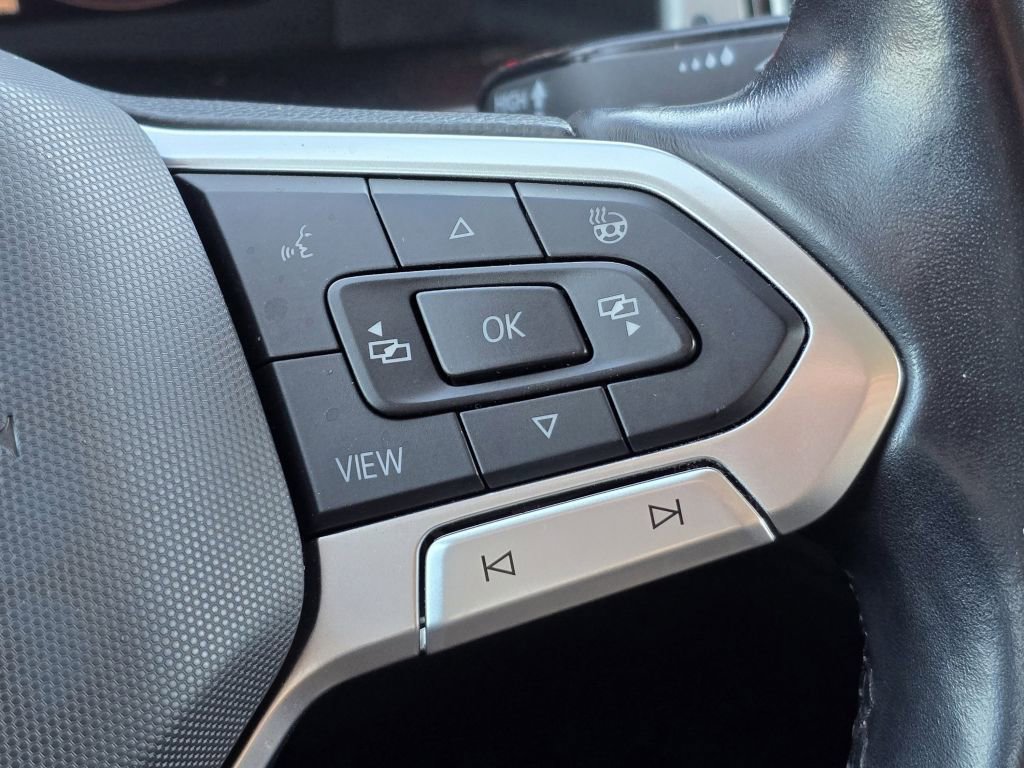 Used 2021 Volkswagen Atlas SEL Premium image 19