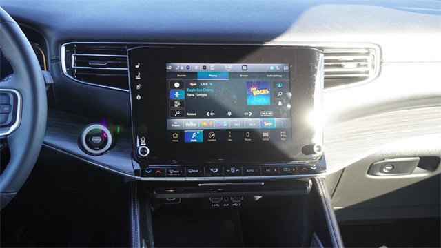 Used 2023 Jeep Wagoneer L Series III w/ Preferred Equipment Group image 17