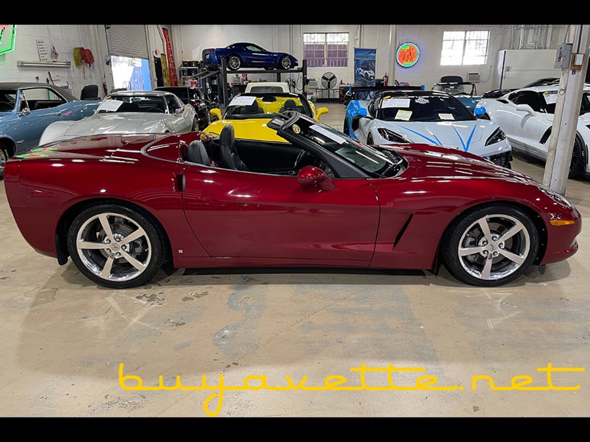 Used 2008 Chevrolet Corvette Convertible w/ Preferred Equipment Group image 9