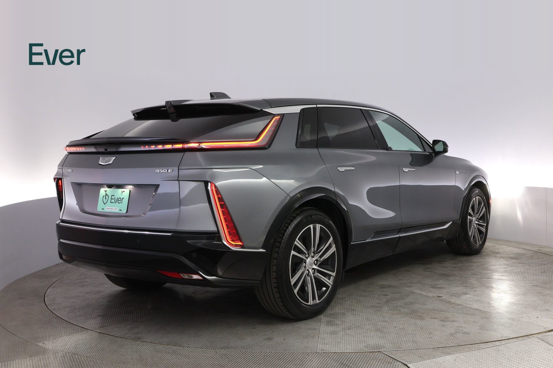 Used 2023 Cadillac Lyriq 2WD image 3