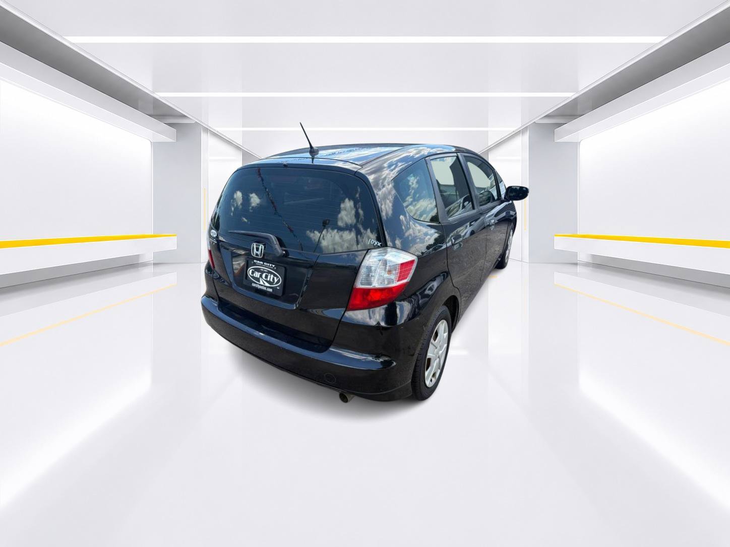 Used 2012 Honda Fit image 4