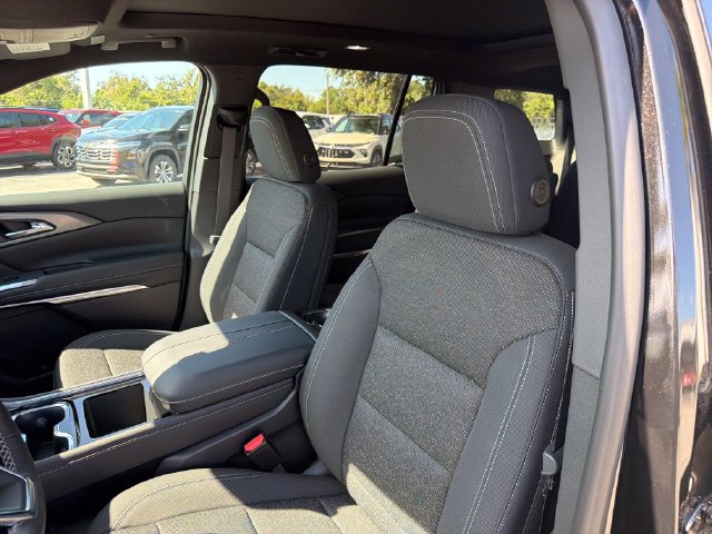 New 2027 Chevrolet Traverse LT w/ Sun and Wheel Package FWD image 19