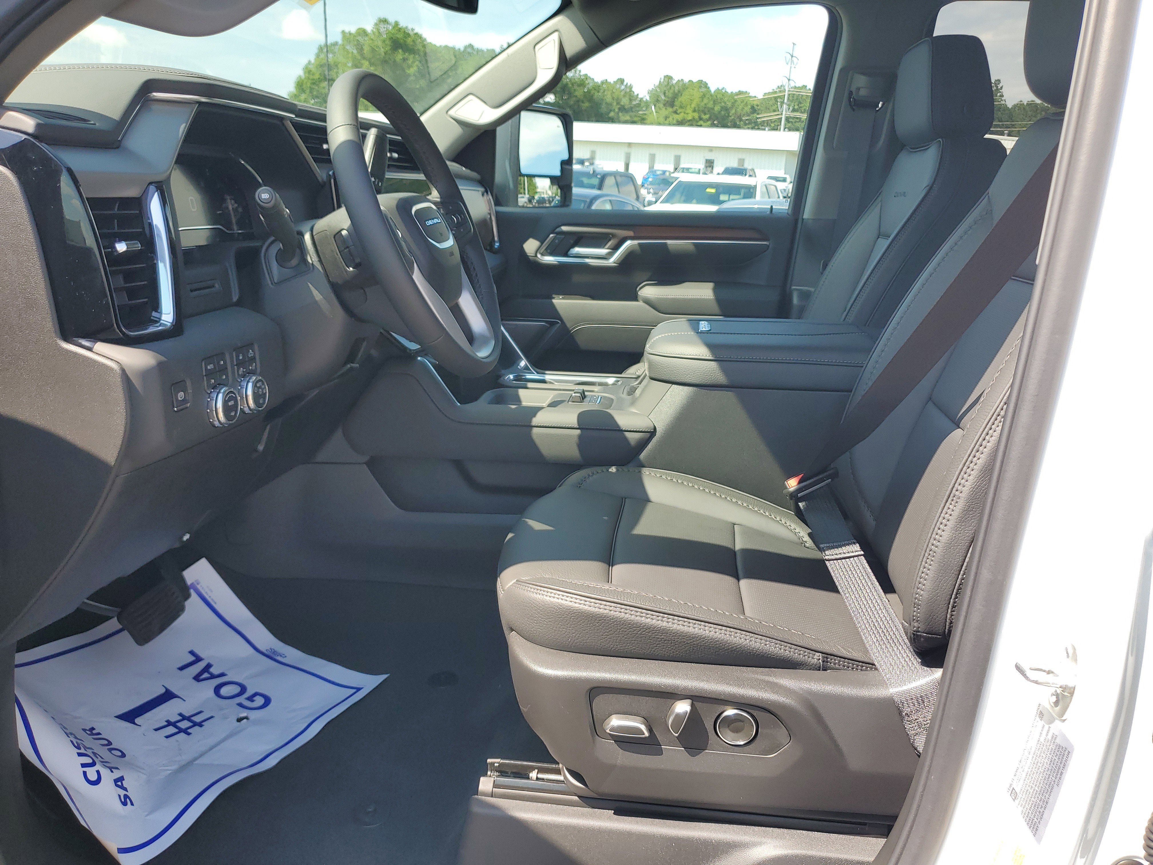 New 2025 GMC Sierra 2500 Denali image 19