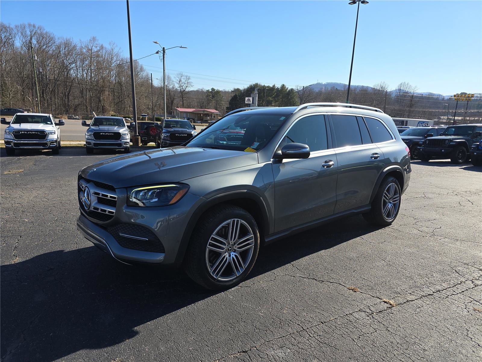 Used 2021 Mercedes-Benz GLS 450 4MATIC image 8