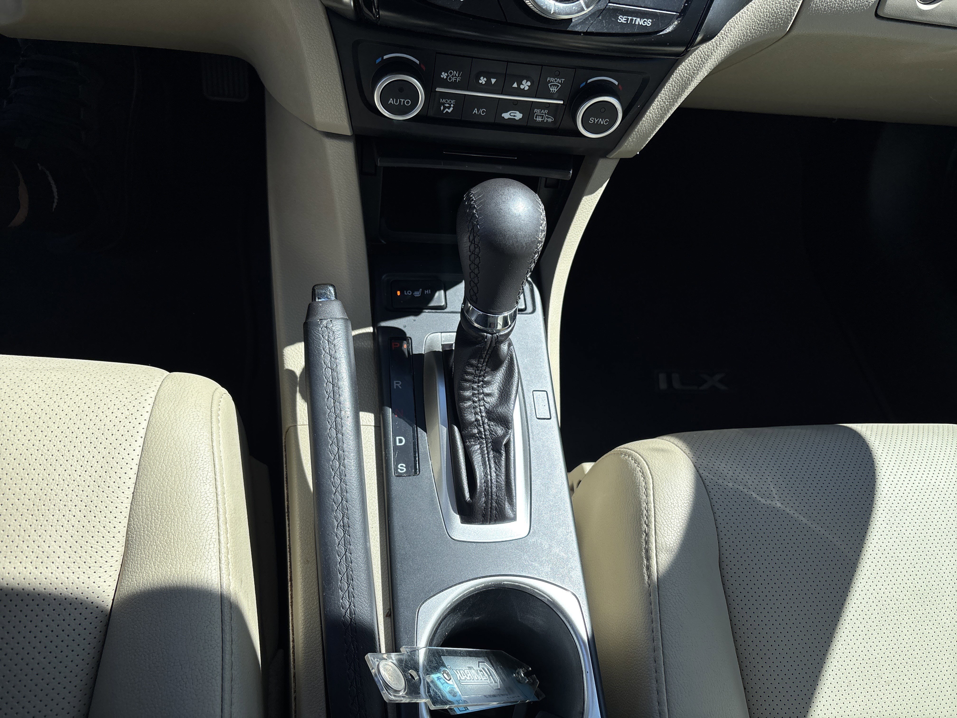 Certified 2016 Acura ILX w/ Premium Package image 25