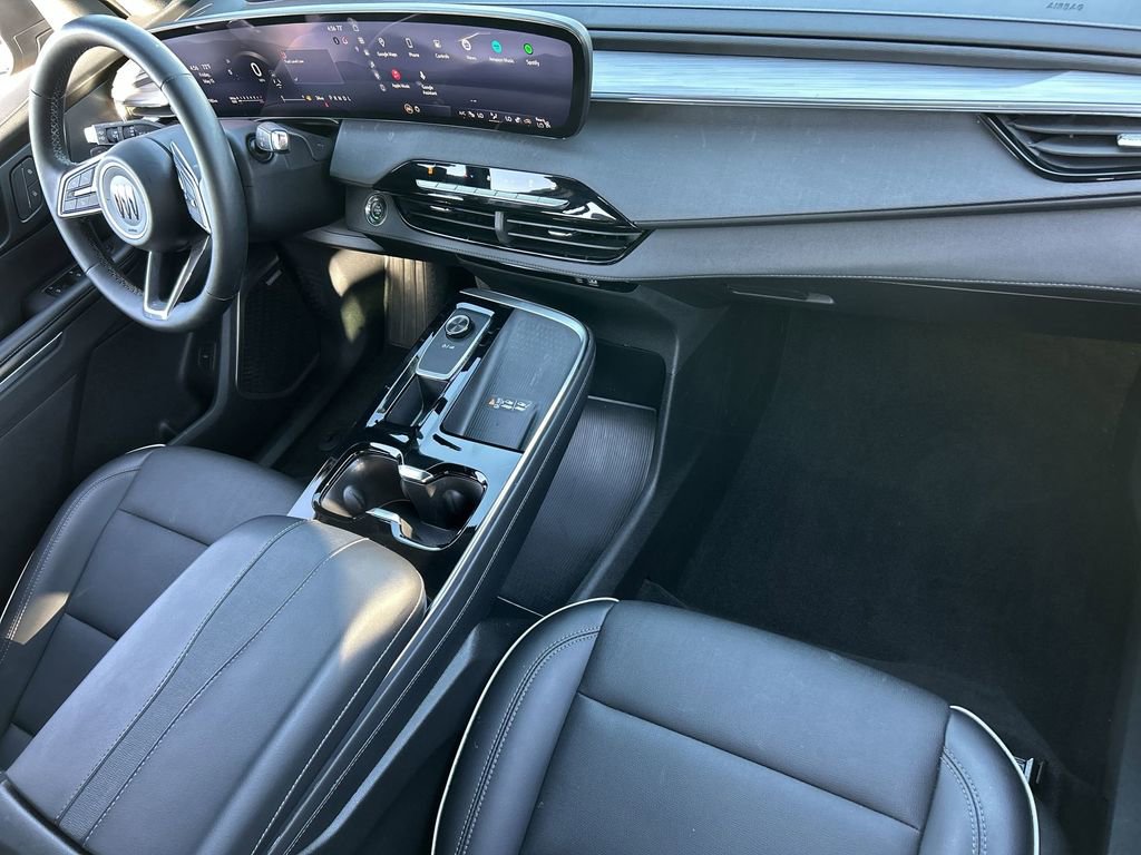 Used 2025 Buick Enclave Preferred FWD image 29