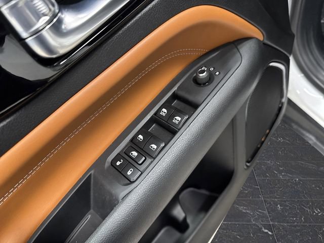 Used 2024 Jeep Compass Limited image 26