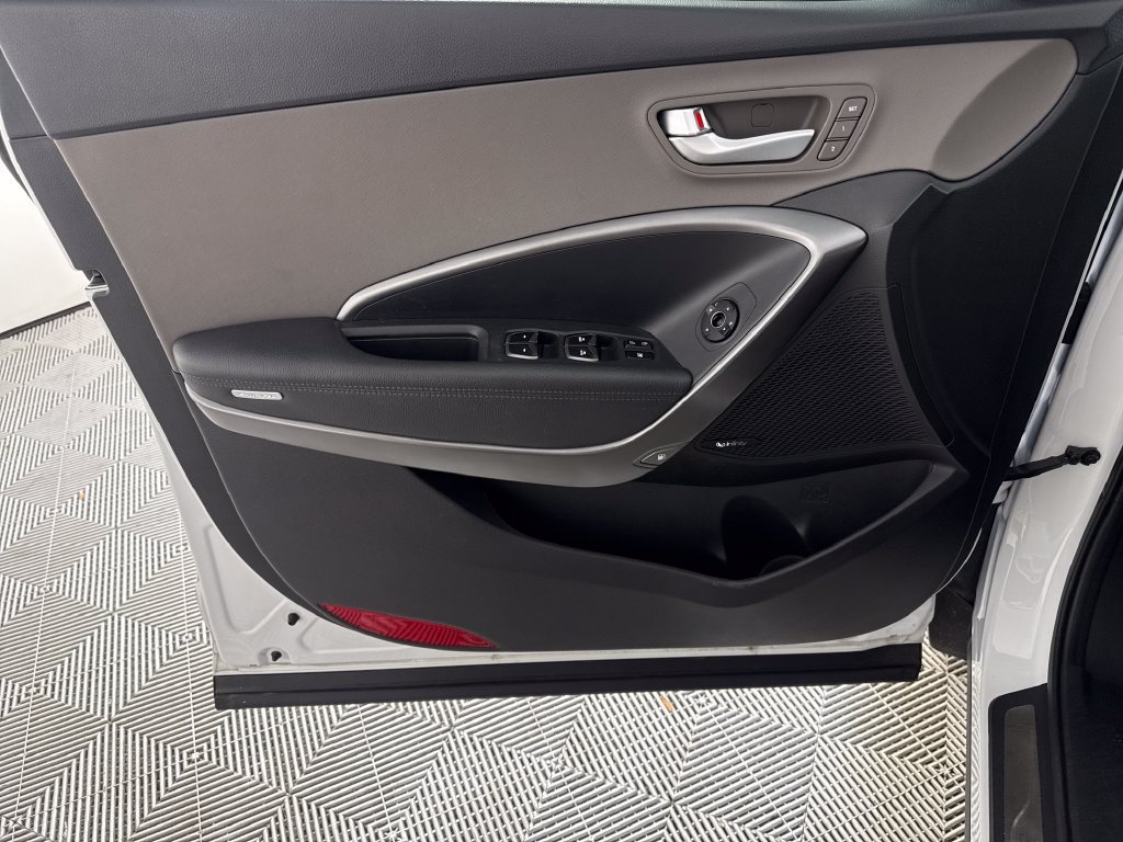 Used 2017 Hyundai Santa Fe Sport FWD image 10