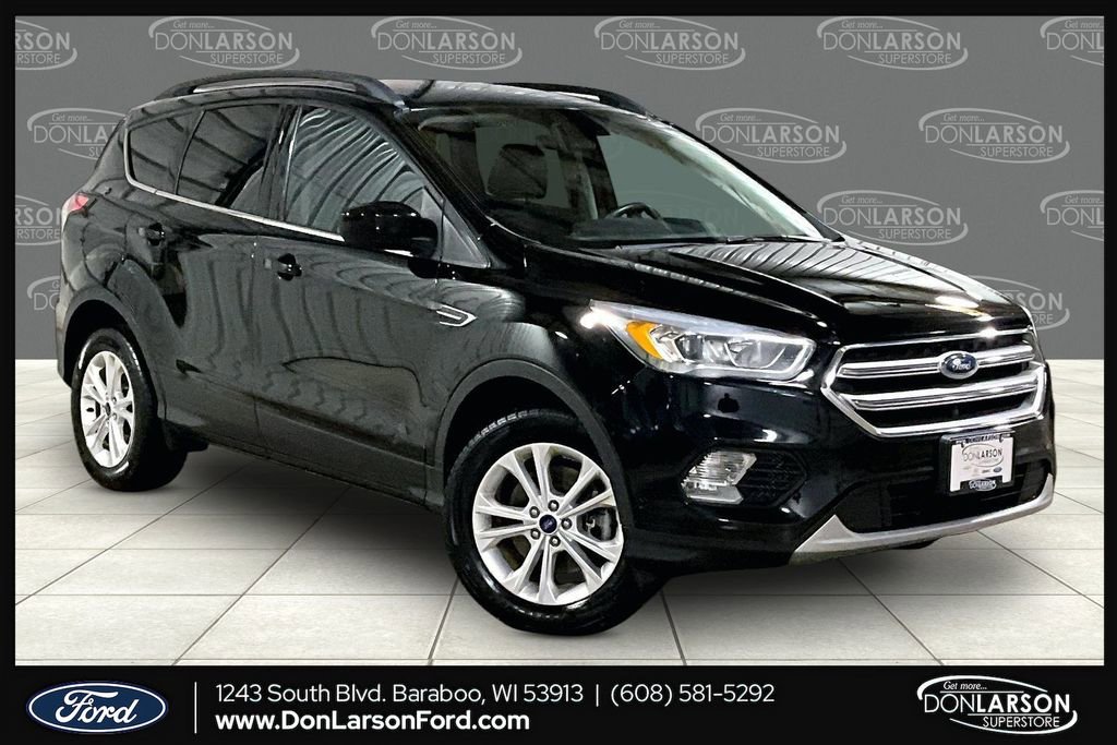 Used 2017 Ford Escape SE w/ SE Leather Comfort Package