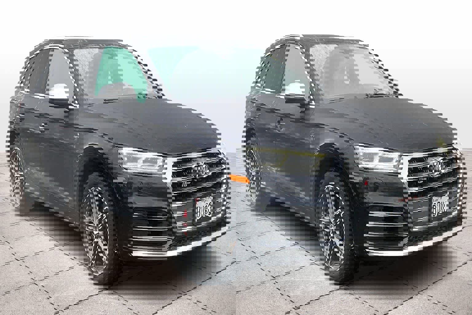 Used 2018 Audi SQ5 Premium Plus w/ S Sport Package image 2