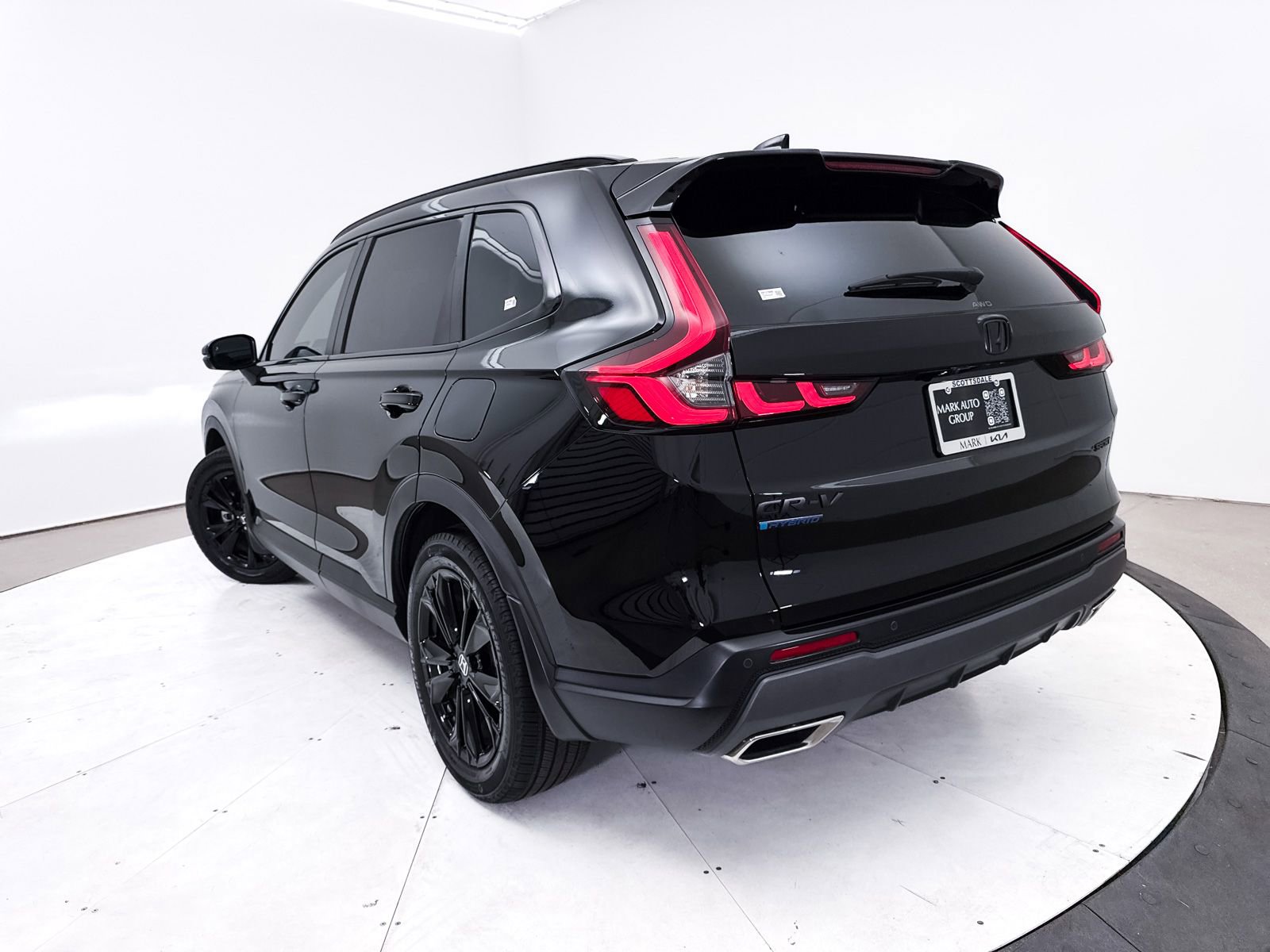 Used 2025 Honda CR-V Sport Touring image 2