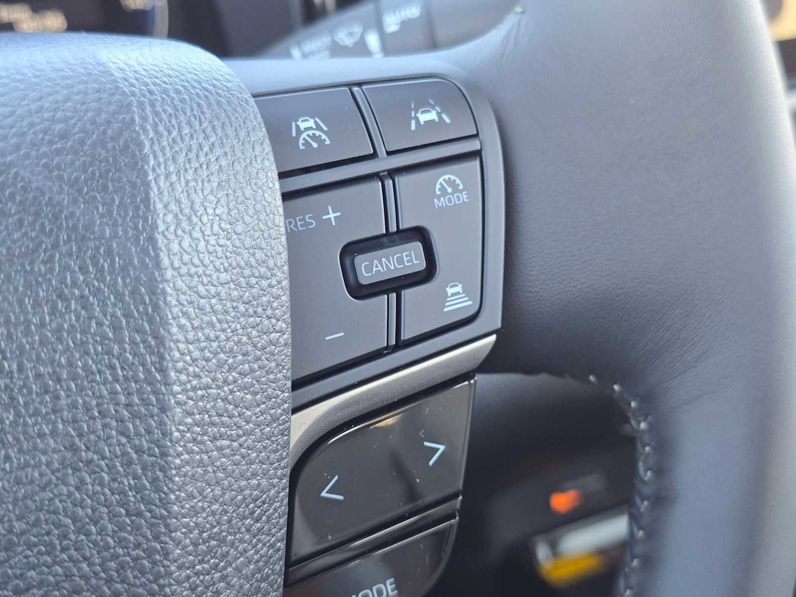 Used 2026 Toyota Camry XLE image 35