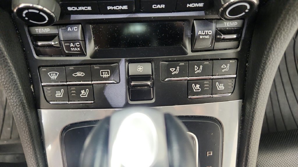 Used 2019 Porsche 718 Cayman S RWD image 36