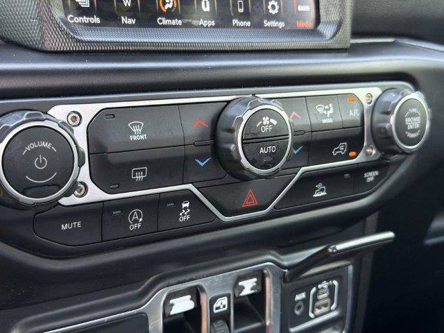 Used 2021 Jeep Gladiator Overland w/ Popular Equipment Package AWD/4WD image 24