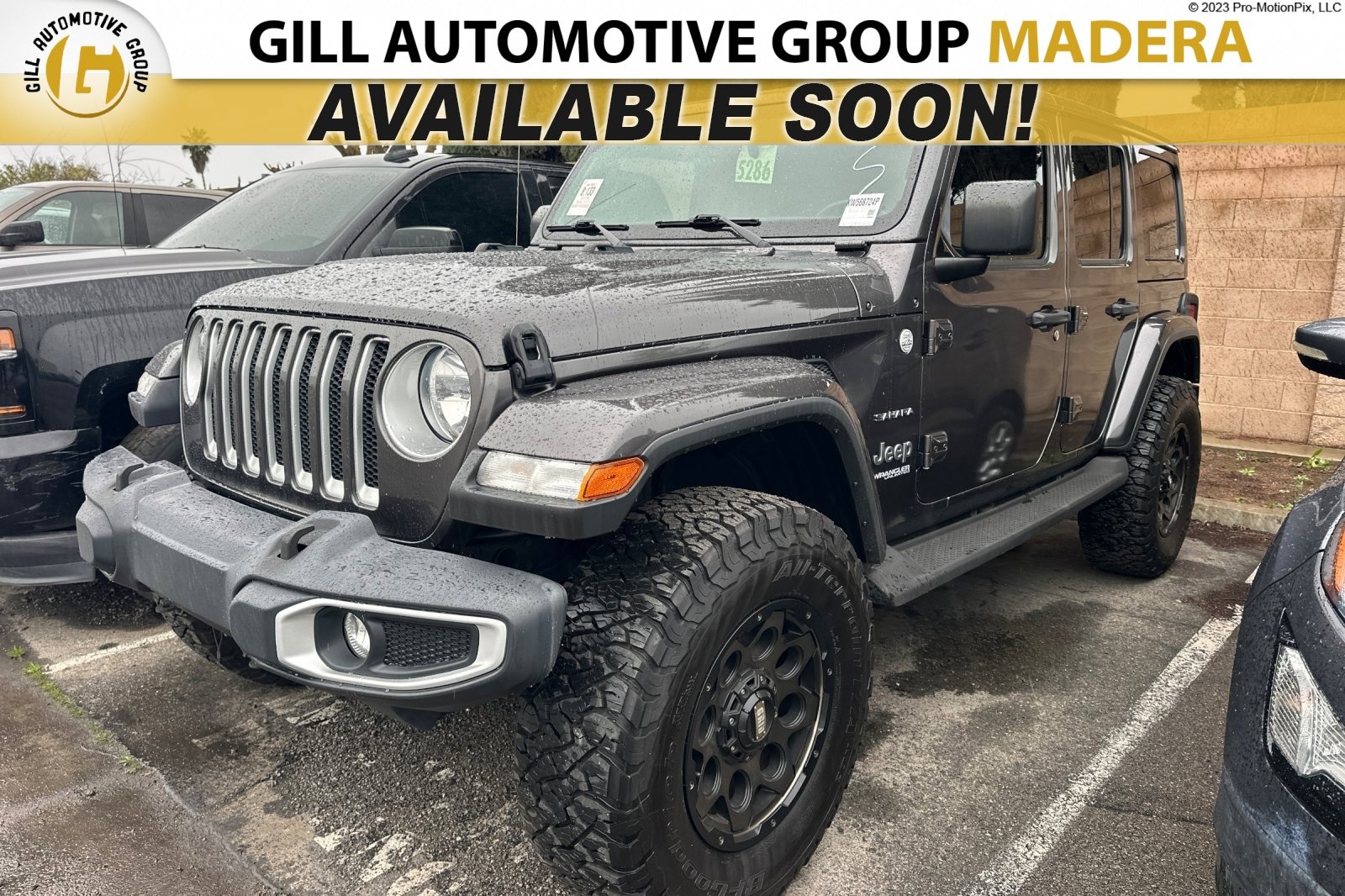 Used 2019 Jeep Wrangler Unlimited Sahara image 1