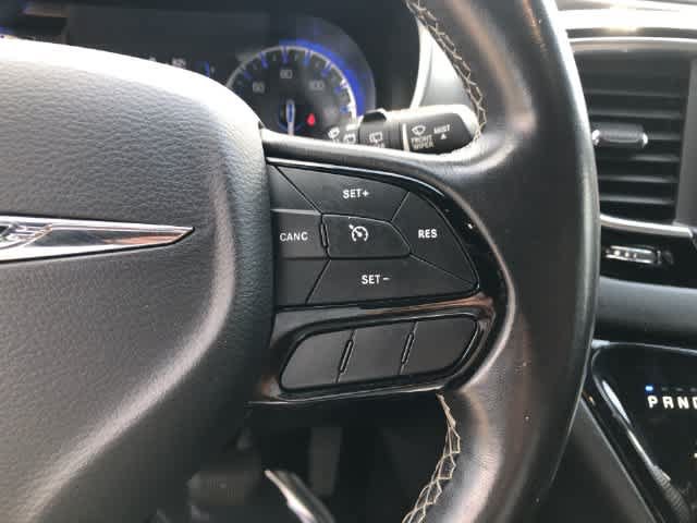Certified 2020 Chrysler Pacifica Touring w/ S Appearance Package FWD image 21