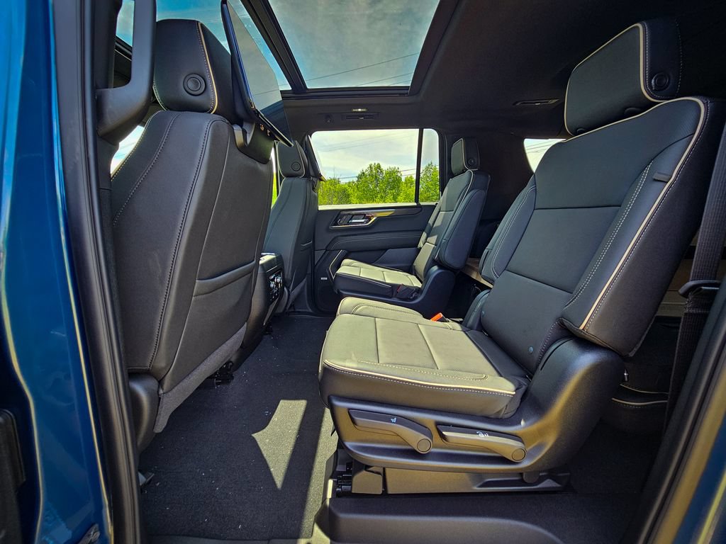 New 2026 GMC Yukon XL Elevation w/ Elevation Premium Package AWD/4WD image 32