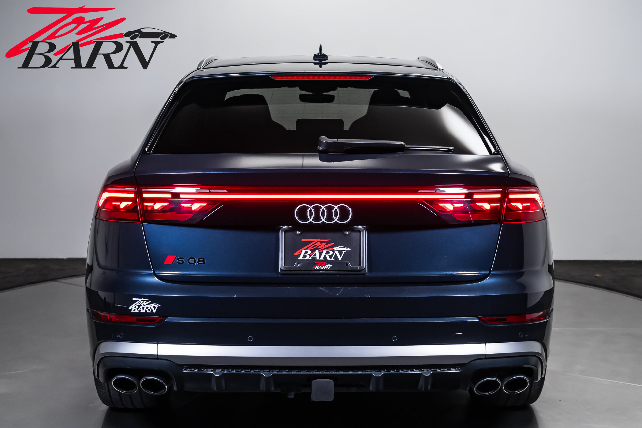 Used 2024 Audi SQ8 Prestige AWD/4WD image 4