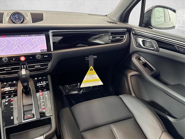 Certified 2026 Porsche Macan Turbo AWD/4WD image 22