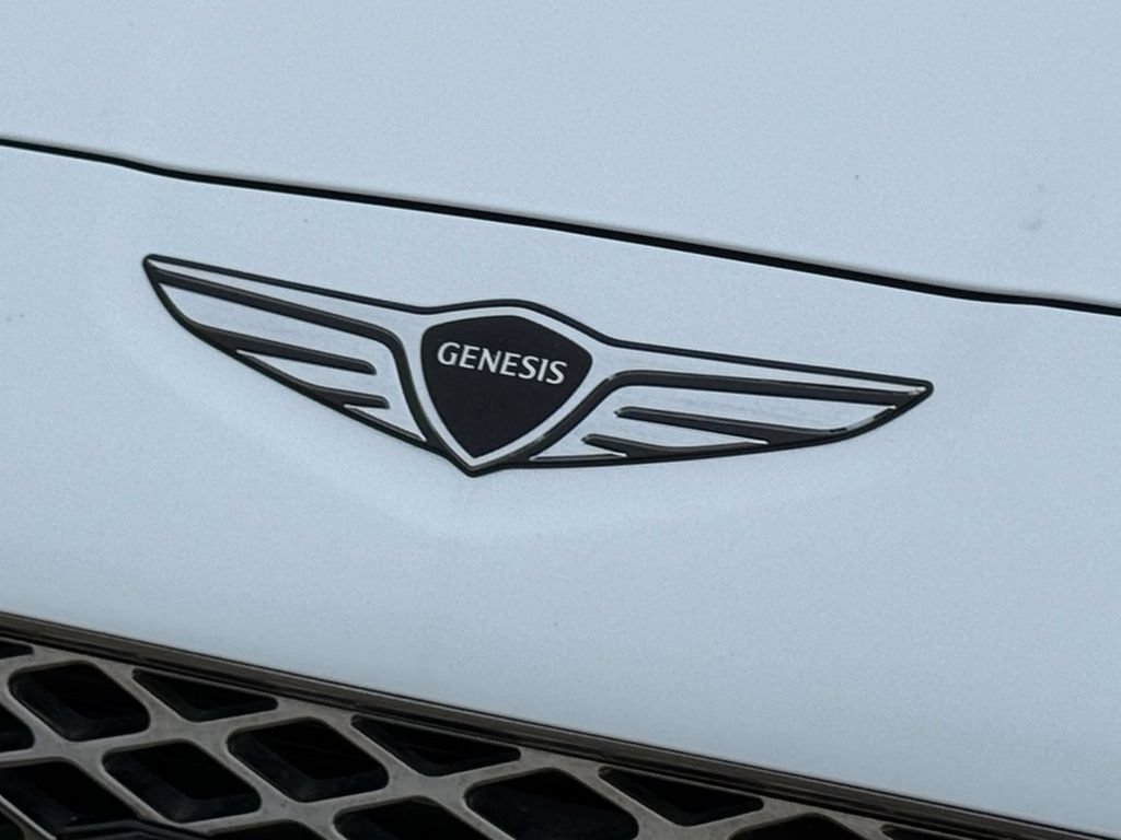 Used 2024 Genesis G70 2.5T AWD/4WD image 9